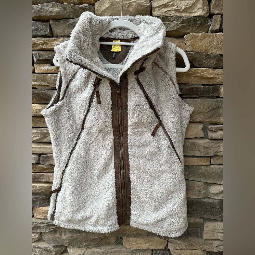 Kuhl Vest (large). Super soft and warm!!